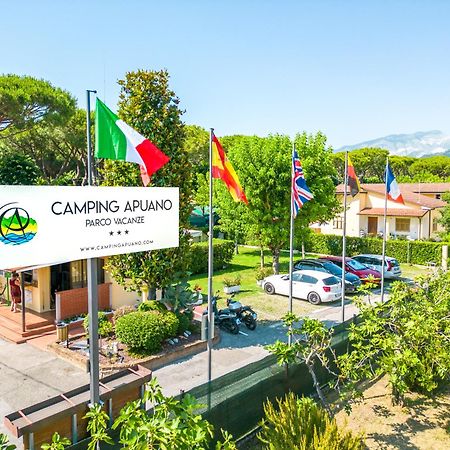 Camping Apuano 马里纳迪马萨 外观 照片